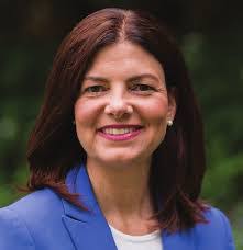 Jan Leighton's Instagram, Twitter & Facebook