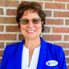 Robin Gelfius, Carbondale, IL Real Estate Managing Broker, REALTOR®, USAF  Veteran