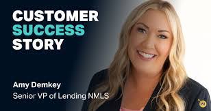 Eliane Soto's Instagram, Twitter & Facebook