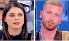 Come già annunciato, oggi dalle 14:45 ci sarà la scelta di samantha curcio sul corteggiatore con cui uscire. Sj3o6yvzlyurgm