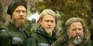 Sons Of Anarchy' Director Peter Weller Talks Key Bobby, Chibs Scenes
