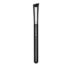 synthetic triangular concealer brush