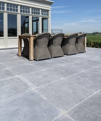 Steinplatten Fur Terrasse Verlegen Terrassenplatten Steinplatten Terrasse Steinplatten Terrassenplatten