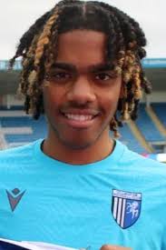 Damien Theodore's Instagram, Twitter & Facebook