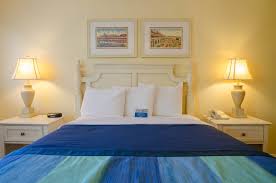 Just 5 minutes' drive from the santa cruz boardwalk, this hotel offers an outdoor pool and hot tub and has spacious rooms. Continental Inn Santa Cruz California 1 3 4 Price Address Reviews