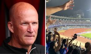 Ex-Blackpool boss Simon Grayson becomes hero in India as thousands chant in  awe of Brit