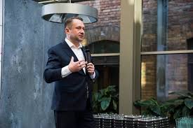 (…) „nie ma ludzi niezastąpionych. Co Robi Kamil Durczok Prowadzi Szkolenia Z Zarzadzania Kryzysem Natemat Pl