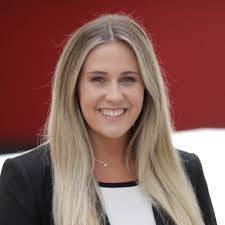 Kara Randolph's Instagram, Twitter & Facebook