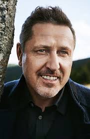 Dla drugiej żony przeszedł na islam. Historia Andrzeja Sołtysika i Shadii  Nugud