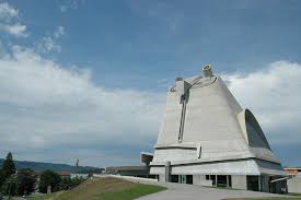 Saint peter) is a concrete building in the commune of firminy, france. Firminy Saint Pierre Firminy Le Corbusier 2006 Antonius Soepsmullert Flickr