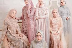 Kakak beradik di balik vanilla hijab. Elegan Kepoin 7 Dress Pastel Hijab Super Mewah Untuk Kondangan Rancangan Desainer Semua Halaman Cewekbanget