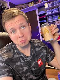 Hey it's Studay at the Ashkenaz. Go if you can. Have a Kombucha and a  fatty. Cut a rug for me….