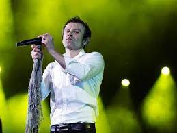 Председатель политической партии «голос» с 12 июня 2019 года по 11. Lider Okeana Elzy Vakarchuk Podtverdil Plany Idti V Politiku Mk