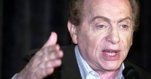 Comic Jackie Mason, who perfected amused outrage, dies at 93
