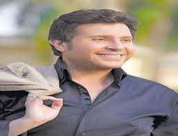 من جيل الوسط ظهر وسط عمالقة الغناء في مصر مثل عبد الحليم حافظ ومحمد عبد الوهاب وفريد الأطرش لُقِّب بأمير الغناء العربي. Ø¬Ø±ÙŠØ¯Ø© Ø§Ù„Ø¬Ø±ÙŠØ¯Ø© Ø§Ù„ÙƒÙˆÙŠØªÙŠØ© Ù‡Ø§Ù†ÙŠ Ø´Ø§ÙƒØ± Ø­Ø²ÙŠÙ†