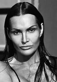 IL VIAGGIO DI ANNA OXA