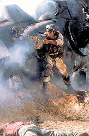 A sikertelen akció a szomáliai amerikai akciók beszüntetésére hangolta az otthoni közvéleményt. A Solyom Vegveszelyben Black Hawk Down 2001 Mafab Hu
