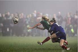 Retrouvez toutes les actualités concernant le rugby féminin sur notre blog rugbyzap ! Rugby Girls Follow Through Rugby Girls Rugby Pictures Rugby