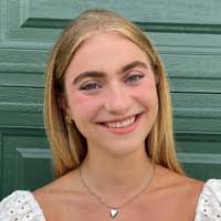 Elaina Shelton's Instagram, Twitter & Facebook