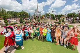 50 Disney Bounders Marched Down Main Street In Style To Celebrate The 65th Anniversary Of Peter Pan 65th Anniversary Peter Pan Celebrities