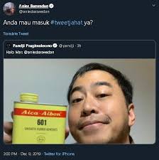 Bapaknya rasyid baswedan pernah menjadi wakil rektor universitas islam indonesia dan ibunya aliyah adalah guru besar universitas negeri. Selfie Bareng Lem Aibon Bikin Ramai Komika Pandji Dan Anies Cuma Bercanda