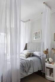 Retrouvez nos ides dco et comparez les prix avec. 10 Idees De Ciel De Lit Diy Pour Creer Votre Lit A Baldaquin Deco Chambre A Coucher Idees De Lit Decoration Chambre
