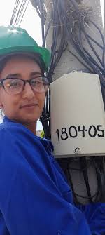 Graduadas por primera vez en Guantánamo 2 Mujeres Reparadoras, un hito para  ETECSA_Cuba Guantánamo , ellas son Darisbel Diéguez Peña y Damaris Amanda  Arias Bolivar.