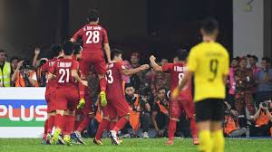 Vietnam vs malaysia aff suzuki cup 2018. Draw In Kl Sees Vietnam Gain Two Away Goals Advantage Goal Com