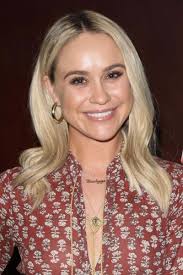 Hallmark Actress: Becca Tobin