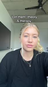 Carol Galloway, LMHC (@wellnesswithcarol)