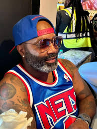 Heart over height ❤️🥷🏿 V COSSETT EG PayPal PHX 25 เน GOSSET SONI GRIZZU  ေ်သင်သ 12