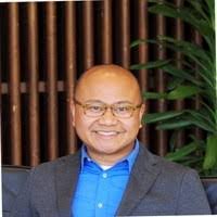 Clifford Lum's Instagram, Twitter & Facebook