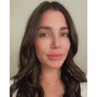 Laura Olah's Instagram, Twitter & Facebook