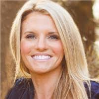 Colleen Dugan's Instagram, Twitter & Facebook