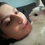 Madelyn Bean's Instagram, Twitter & Facebook