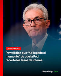 Del Powell's Instagram, Twitter & Facebook