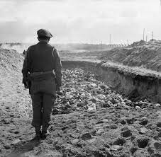 In dem lager wurden etwa 10.000 tote gefunden. Konzentrationslager 1943 1945