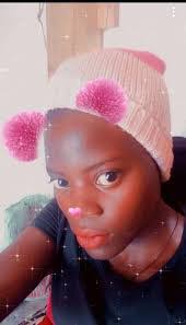 Becky Leach's Instagram, Twitter & Facebook