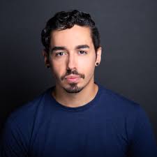 Travis Staton's Instagram, Twitter & Facebook