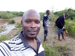 Am I the only one that works in the farm without shoes