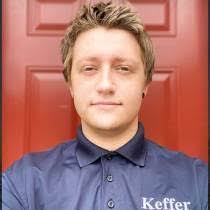 Kelly Keffer's Instagram, Twitter & Facebook