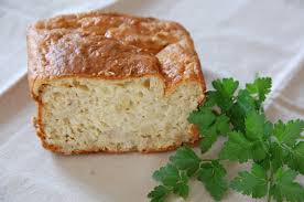 Cake Au Thon Un Cake Sale A Base De Yaourt Tres Moelleux Et Pret En 10 Min Chrono Maman Ca Deborde Cake Au Thon Cake Au Thon Moelleux Cake Sale