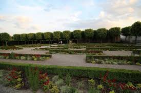⛲️ barocke gartenkunst 🌿 botanischer garten 🎉 veranstaltungen #herrenhäusergärten. So Schon Sind Die Sommerabende In Den Herrenhauser Garten Hannover