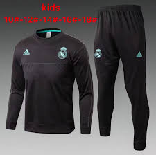 It features the authentic real madrid crest, putting your beaming team spirit on full display. Kids Real Madrid Training Suit O Neck Black 2017 18 Dosoccerjersey Shop