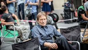 Wim wenders a 10 legjobb színész közé választotta be cserhalmi györgyöt. Egy Ido Utan Elkezd Vinni Magaval A Lendulet Cserhalmi Gyorgy Valaszolt