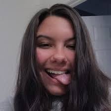 Nina Hardin's Instagram, Twitter & Facebook