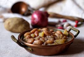 Ottimo servita calda, la zuppa di fagioli freschi può essere preparata anche in anticipo e poi riscaldata al momento di servirla senza che questo vada a. Zuppa Di Fagioli Freschi E Patate La Cucina Di Claudio
