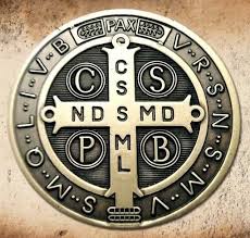El Poder De La Medalla De San Benito Abad San Benito Abad Benito Abad Medallas De San Benito