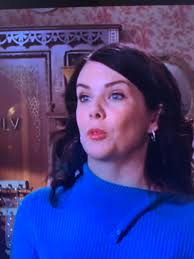 AND did anyone know that Lisa had to wear a wig in most of season 6 because  her hair was too short for her character?🤔