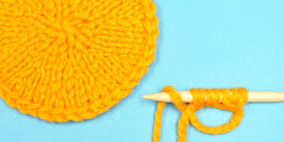 Learn how to knit in this beginners knitting series on basic ne. Simple Way To Start Knitting From The Centre 10 Rows A Day